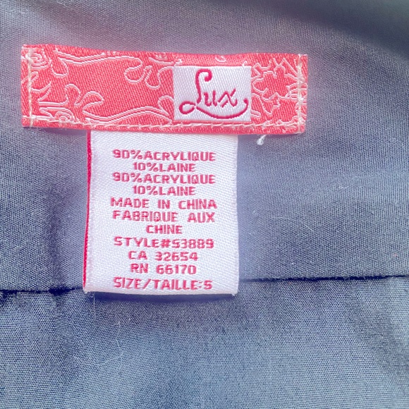 Black and white houndstooth printed mini skirt with pockets!! - Picture 4 of 7